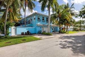 100 Neptune Drive, Hypoluxo, FL 33462 - MLS#R11146008