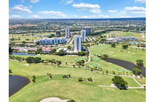 2000 Presidential Way, West Palm Beach, FL 33401 - MLS#R11146012