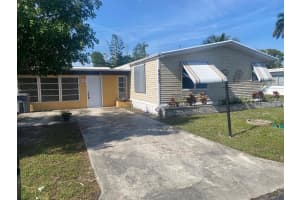 8933 Pine Street, Boynton Beach, FL 33436 - MLS#R11146093