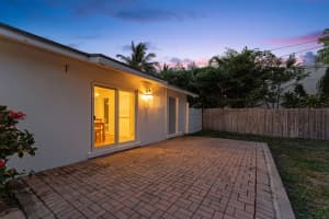 239 34th Avenue, Boynton Beach, FL 33435 - MLS#R11146107