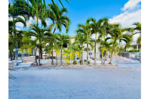 2285 136th Lane, North Miami Beach, FL 33181 - MLS#R11146114