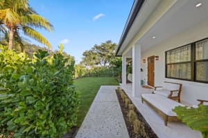 330 Laurie Road, West Palm Beach, FL 33405 - MLS#R11146115