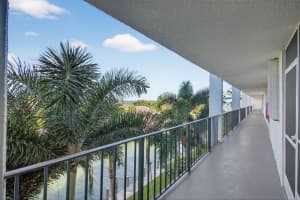 109 Paradise Harbour Boulevard 409, North Palm Beach, FL 33408 - MLS#R11146127