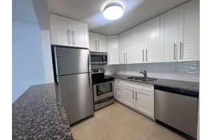 2100 Springdale Boulevard 112y, Palm Springs, Fl 33461, Palm Springs