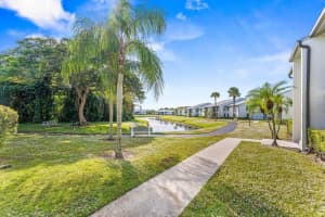 1006 Green Pine Boulevard, West Palm Beach, FL 33409 - MLS#R11146196