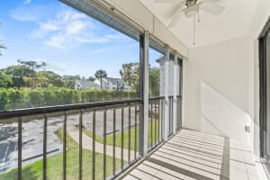 1117 Green Pine Boulevard, West Palm Beach, FL 33409 - MLS#R11146261