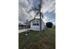 15 Alta Loma, Port Saint Lucie, FL 34952 - MLS#R11146262