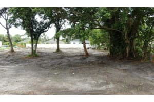 000 Palm Garden Street, Palm Beach, FL 33458 Sold 02/17/26