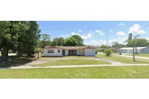 2609 Avenue Q, Fort Pierce, FL 34947 - MLS#R11146276