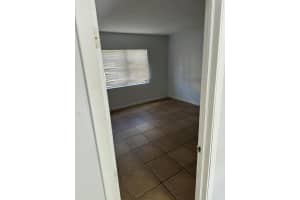 2285 NE 172nd Street 4, North Miami Beach, FL 33160 - MLS#R11146332