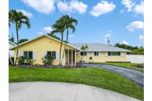 319 SW 11th Avenue, Boynton Beach, FL 33435 - MLS#R11146339