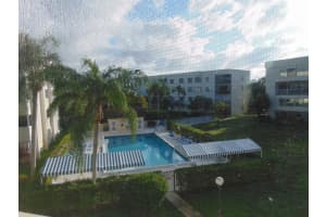 3186 Via Poinciana 110, Lake Worth, FL 33467 - MLS#R11146342