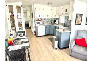 875 NE 48 Th 352, Pompano Beach, FL 33064 - MLS#R11146362