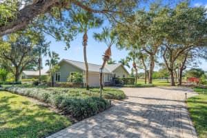 8631 Steeplechase Drive, Palm Beach Gardens, FL 33418 - MLS#R11146386