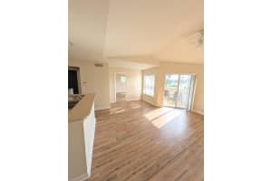 4863 Via Palm Lakes 811, West Palm Beach, FL 33417 - MLS#R11146424