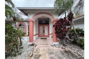 1872 Airoso Boulevard, Port Saint Lucie, FL 34984 - MLS#R11146457