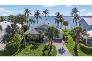 3961 NE Breakwater Drive, Jensen Beach, FL 34957 - MLS#R11146549