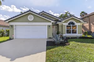 8547 Tourmaline Boulevard, Boynton Beach, FL 33472 - MLS#R11146568