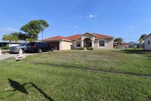2241 SW Matheson Terrace, Port Saint Lucie, FL 34953 - MLS#R11146583