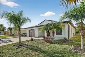 35 Alhambra Lane, Port Saint Lucie, FL 34952 - MLS#R11146597