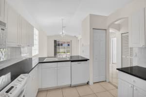 8324 Siciliano Street, Boynton Beach, FL 33472 - MLS#R11146618