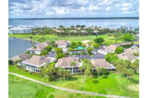 318 NE Golfview Circle, Stuart, FL 34996 - MLS#R11146650