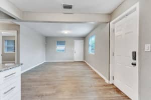 172 W 15th Street 1, Riviera Beach, FL 33404 - MLS#R11146681