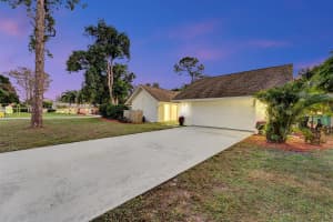 225 Sulky Way, Wellington, FL 33414 - MLS#R11146770