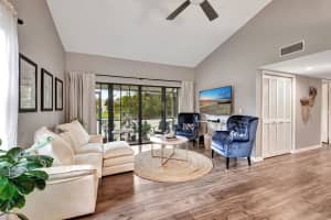 22 Via De Casas Sur 101, Boynton Beach, FL 33426 - MLS#R11146783