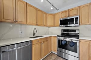 625 6th Terrace, Palm Beach Gardens, FL 33418 - MLS#R11146829