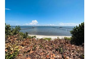 1811 Indian River Drive, Fort Pierce, FL 34950 - MLS#R11146832