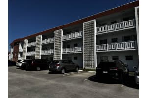 1280 NW 43rd Terrace 107, Lauderhill, FL 33313 - MLS#R11146841