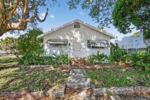 719 55th Street, West Palm Beach, FL 33407 - MLS#R11146873