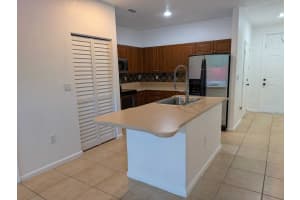 6333 Landings Way 6333, Tamarac, FL 33321 - MLS#R11146877