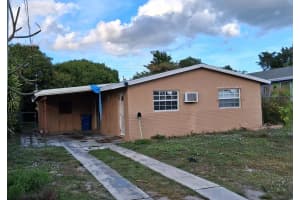 1240 33rd Street, Riviera Beach, FL 33404 - MLS#R11146878
