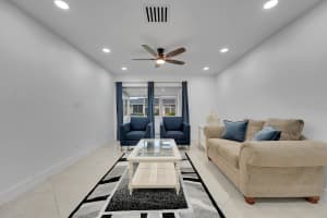 5043 Cresthaven Boulevard F, West Palm Beach, FL 33415 - MLS#R11146920