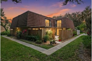 617 6th Lane, Palm Beach Gardens, FL 33418 - MLS#R11146921