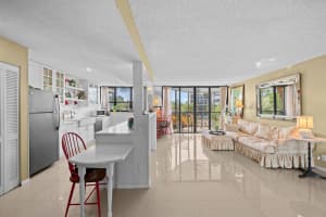 800 Jeffery Street 204, Boca Raton, FL 33487 - MLS#R11146923