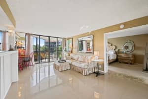 800 Jeffery Street 204, Boca Raton, FL 33487 - MLS#R11146923