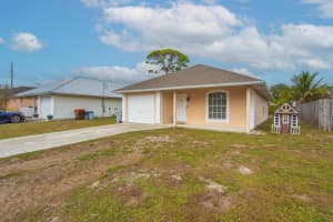 426 15th Lane SW, Vero Beach, FL 32962 - MLS#R11146943
