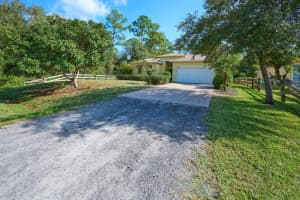 9086 107th Court, Vero Beach, FL 32967 - MLS#R11146975