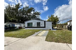 5909 Pinewood Avenue, West Palm Beach, FL 33407 - MLS#R11146986