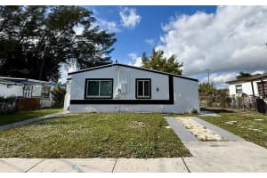 5909 Pinewood Avenue, West Palm Beach, FL 33407 - MLS#R11146986