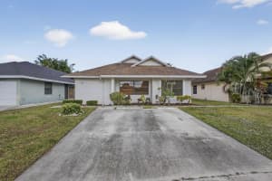 MLS# R11147003, West Palm Beach, Florida 33415