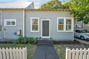 301 S 7th S Street, Fort Pierce, FL 34950 - MLS#R11147030