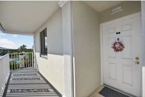 2581 Village Boulevard 401, West Palm Beach, FL 33409 - MLS#R11147038