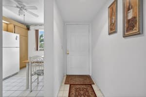 2581 Village Boulevard, West Palm Beach, FL 33409 - MLS#R11147038