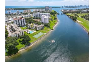 372 Golfview Road 201, North Palm Beach, FL 33408 - MLS#R11147046