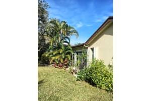 125 Ramblewood Circle, Royal Palm Beach, FL 33411 - MLS#R11147047