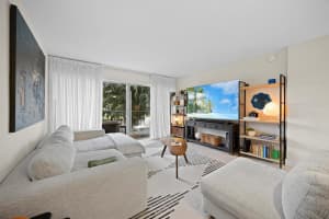 801 S South Federal Highway Highway, Pompano Beach, FL 33062 - MLS#R11147057